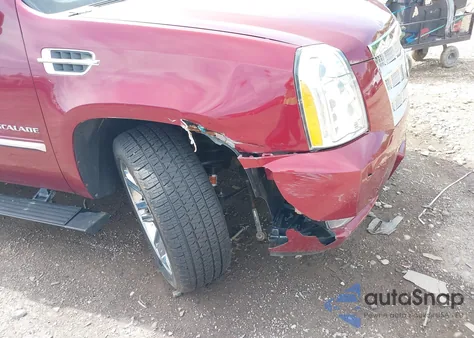 2011 Cadillac Escalade Platinum Edition from USA, damaged, VIN 1GYS4DEF4BR129482